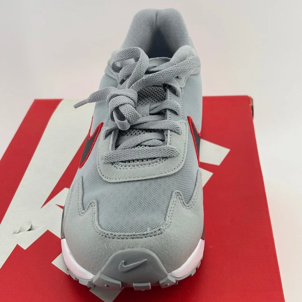 Nike Air Max Solo Sneakers Mens 9 Womens 10.5 Wolf Grey DX3666-004 New Running